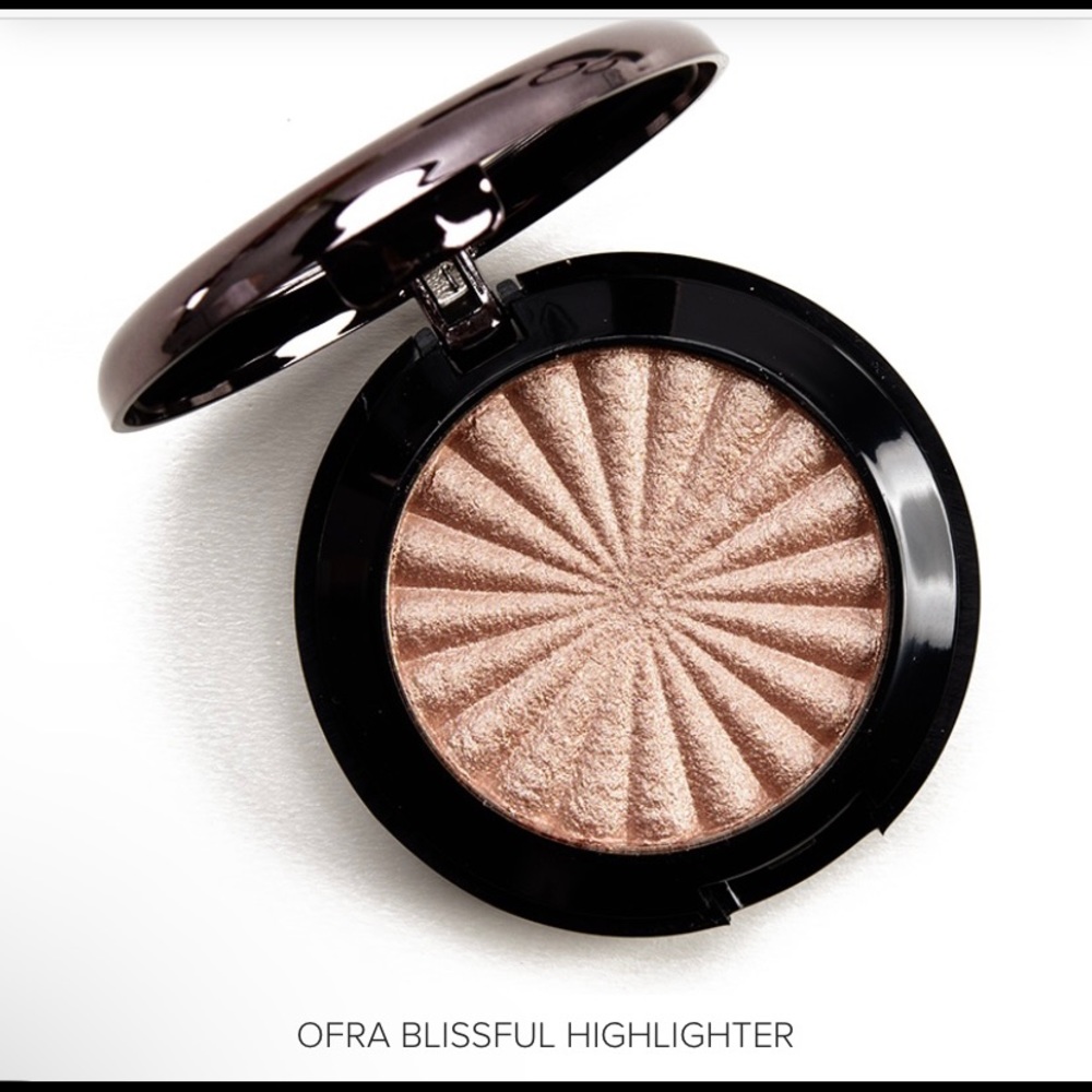 OFRA Cosmetics Highlighter- Blissful